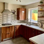 別荘 3 Bed House Near Centre With Off Road Parking ヨーク