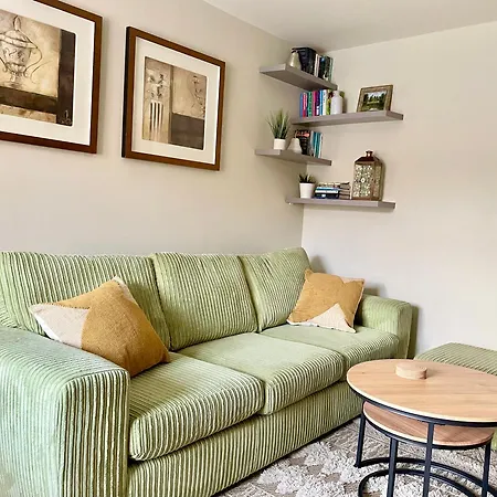 Dom wakacyjny 3 Bed House Near Centre With Off Road Parking York