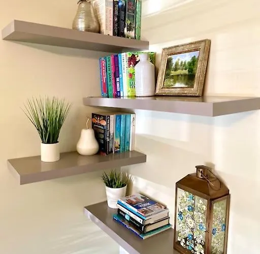 3 Bed House Near Centre With Off Road Parking Dom wakacyjny