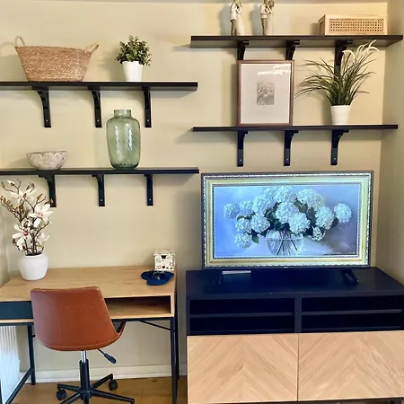 3 Bed House Near Centre With Off Road Parking Сasa de vacaciones York