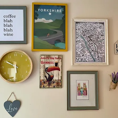 Сasa de vacaciones 3 Bed House Near Centre With Off Road Parking York