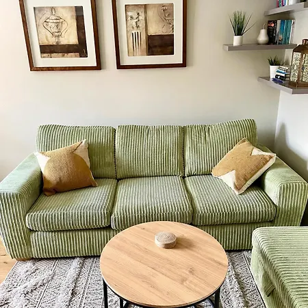 3 Bed House Near Centre With Off Road Parking *